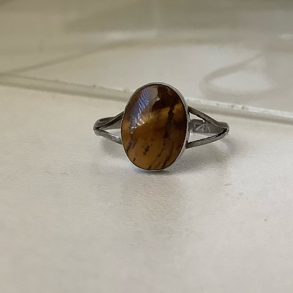 TLC new vintage tiger eye silver ring (squished) - Picture 2 of 15